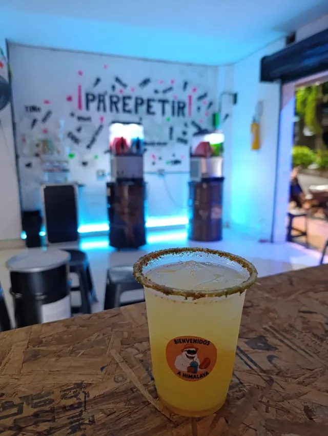 Micheladas refrescantes, disponible en diferentes opciones.